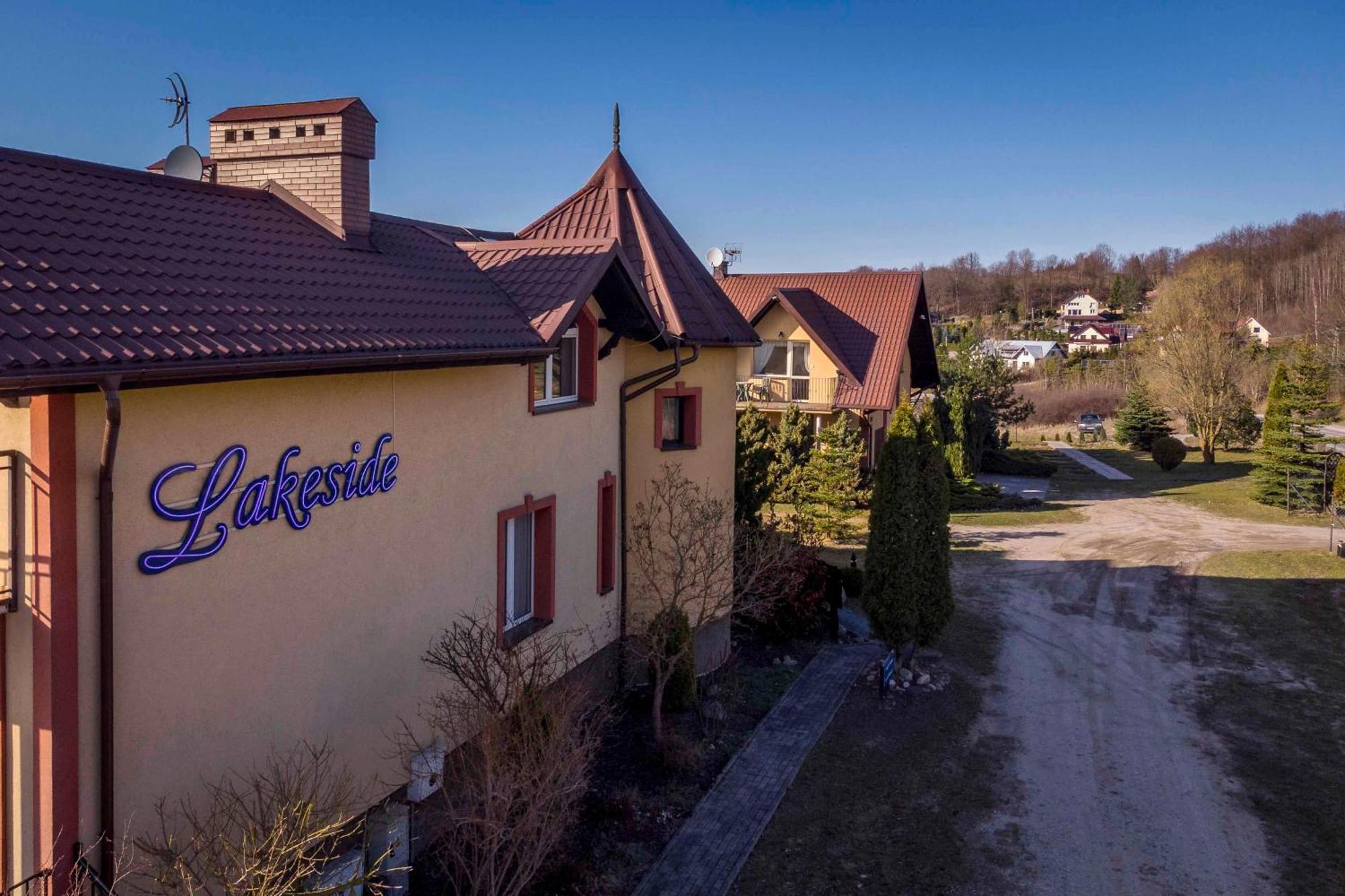 Pensjonat Nad Jeziorem Lakeside Brodnica Dolna Luaran gambar