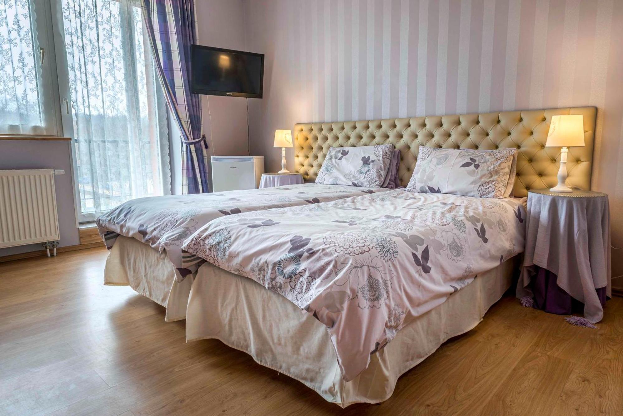 Pensjonat Nad Jeziorem Lakeside Brodnica Dolna Luaran gambar