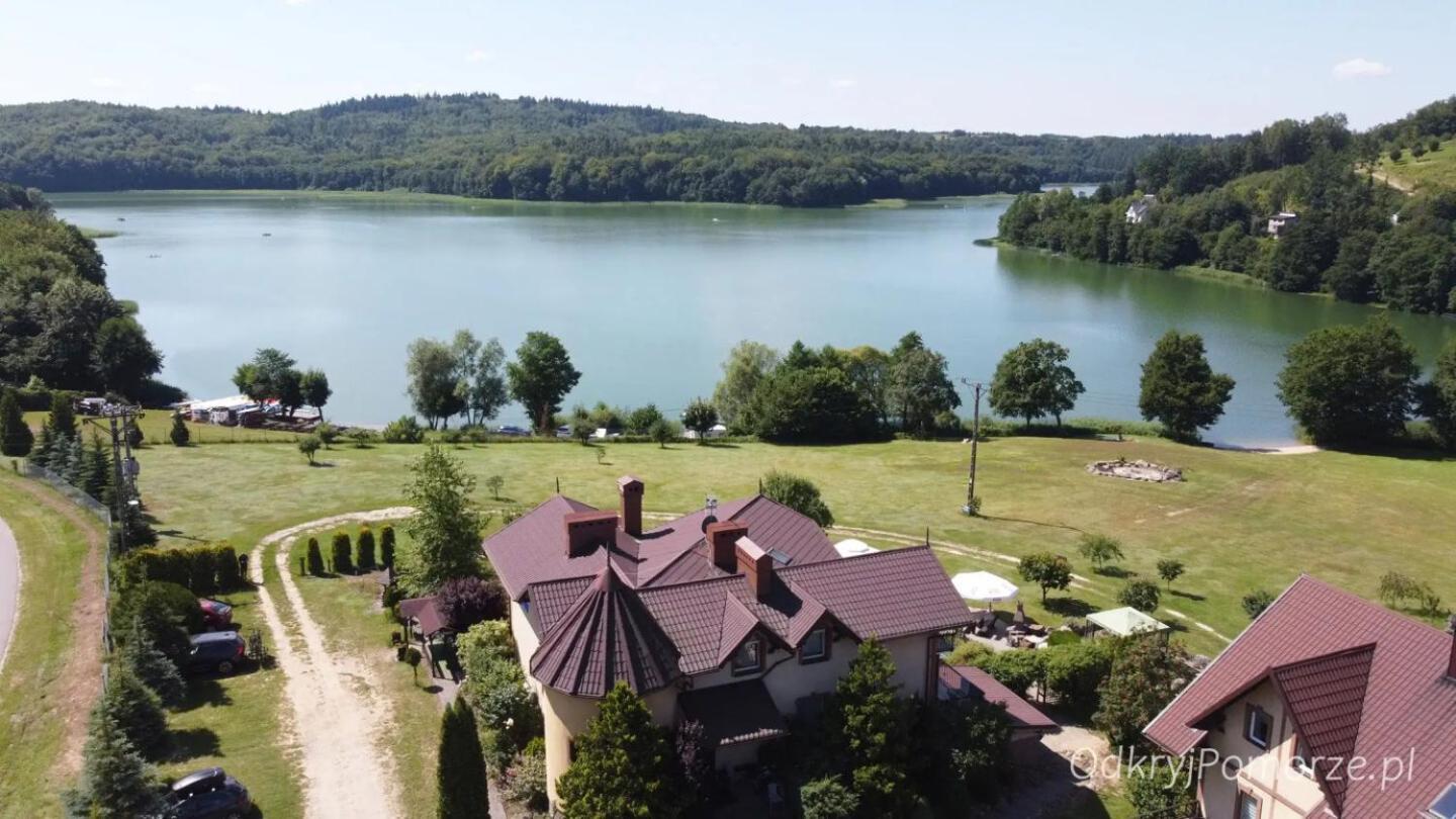 Pensjonat Nad Jeziorem Lakeside Brodnica Dolna Luaran gambar