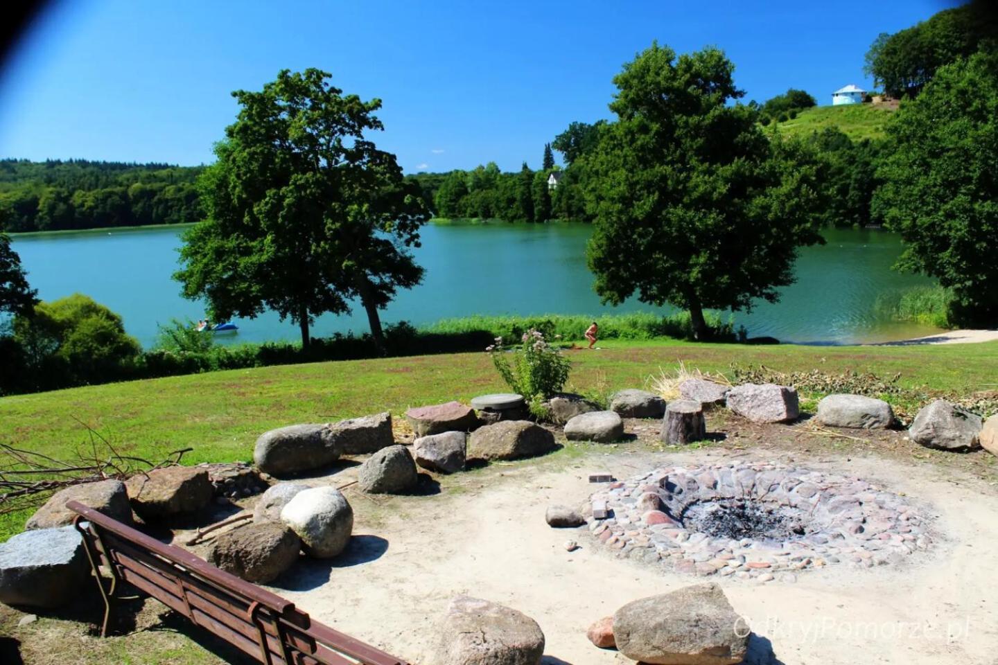 Pensjonat Nad Jeziorem Lakeside Brodnica Dolna Luaran gambar